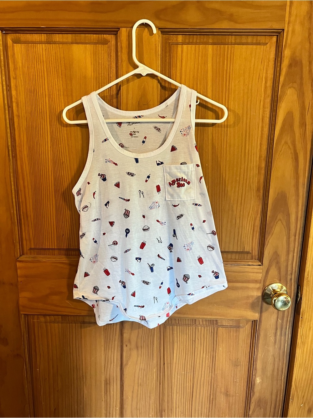 Arizona Jean Company White Tank with Red & Blue Summer Icons
